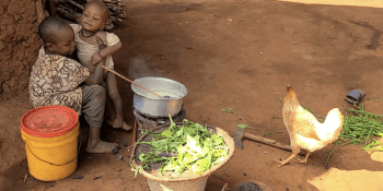 Gift-Trees-helps-the-poor
